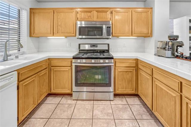 1744 Empty Saddle, Simi Valley, CA 93063