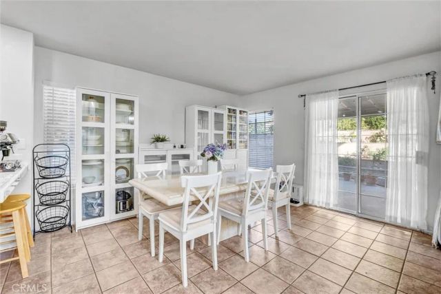 1744 Empty Saddle, Simi Valley, CA 93063