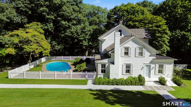 999 Bronson Road, Fairfield, CT 06824