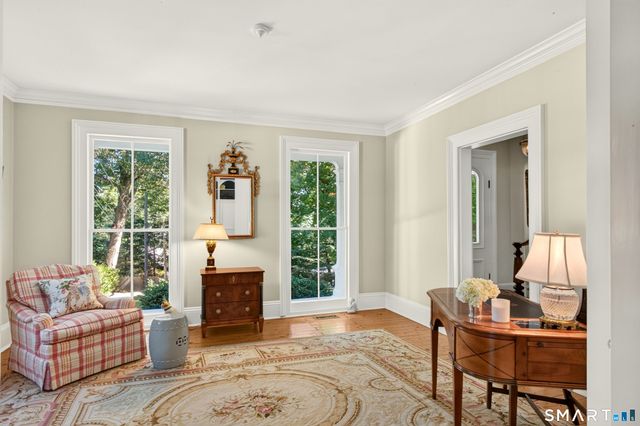 999 Bronson Road, Fairfield, CT 06824