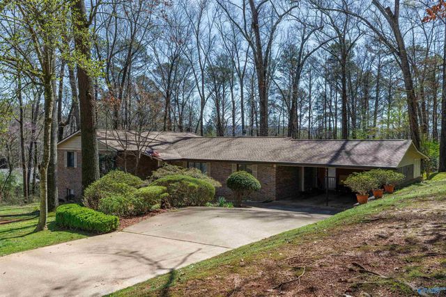 135 Bellefonte Drive, Scottsboro, AL 35769