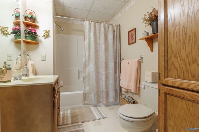 135 Bellefonte Drive, Scottsboro, AL 35769