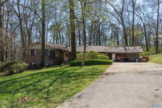 135 Bellefonte Drive, Scottsboro, AL 35769