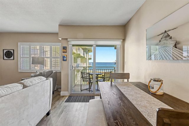 1035 Hillsboro Mile 33, Hillsboro Beach, FL 33062