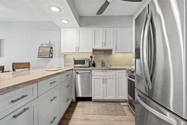 1035 Hillsboro Mile 33, Hillsboro Beach, FL 33062