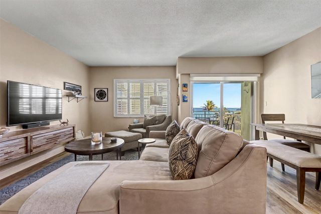 1035 Hillsboro Mile 33, Hillsboro Beach, FL 33062