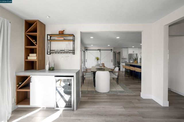 1745 Eucalyptus Ct, Concord, CA 94521