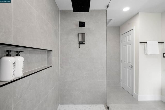 1745 Eucalyptus Ct, Concord, CA 94521