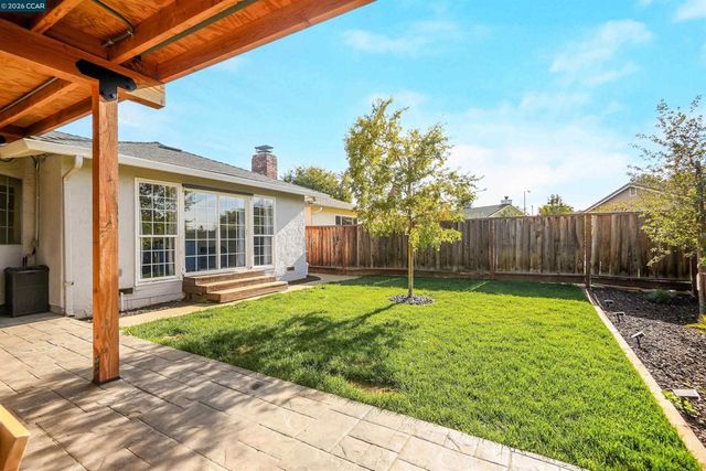 1745 Eucalyptus Ct, Concord, CA 94521