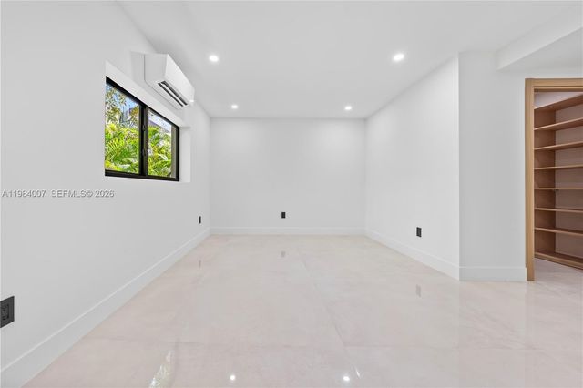 12335 Griffing Blvd, North Miami, FL 33161