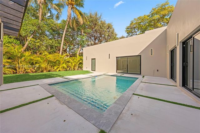 12335 Griffing Blvd, North Miami, FL 33161