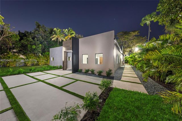 12335 Griffing Blvd, North Miami, FL 33161