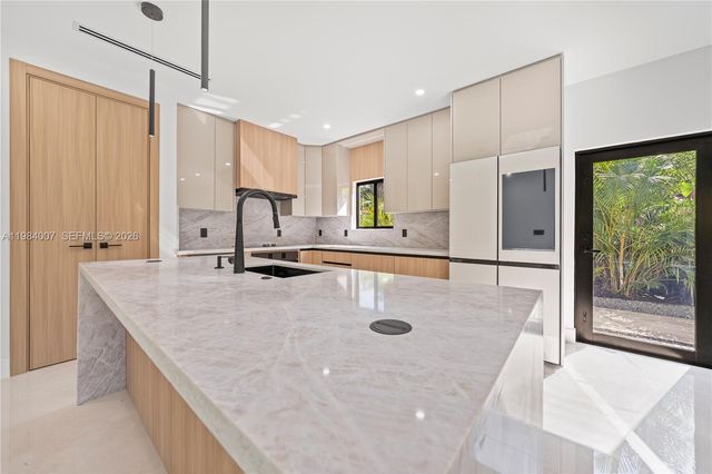 12335 Griffing Blvd, North Miami, FL 33161