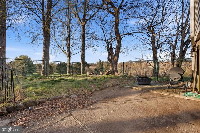 180 SAINT LAURENCE RD, Upper Darby, PA 19082