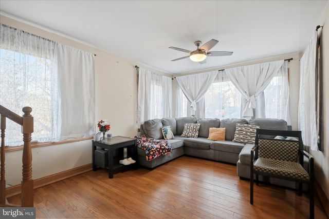 180 SAINT LAURENCE RD, Upper Darby, PA 19082