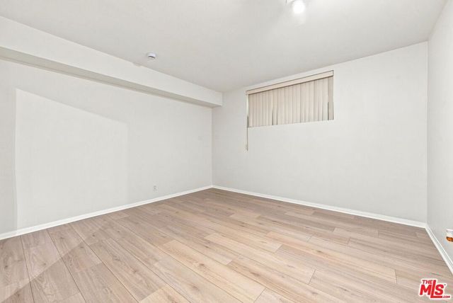 21801 Burbank Boulevard 83, Los Angeles, CA 91367
