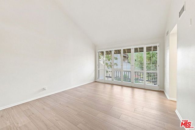 21801 Burbank Boulevard 83, Los Angeles, CA 91367
