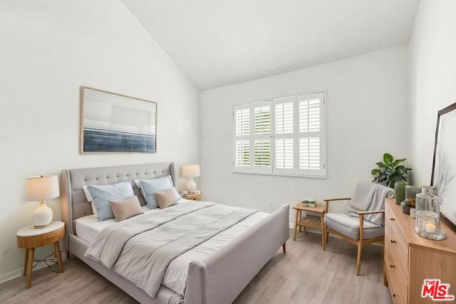 21801 Burbank Boulevard 83, Los Angeles, CA 91367