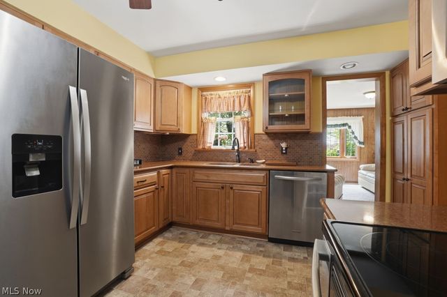 3211 Ridgewood Avenue, Ashtabula, OH 44004