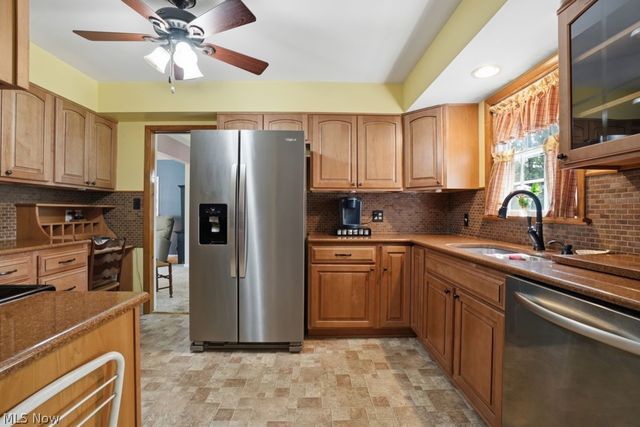 3211 Ridgewood Avenue, Ashtabula, OH 44004
