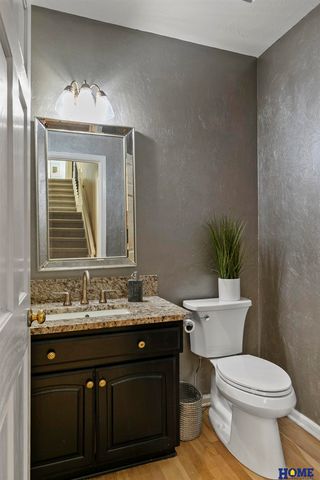 721 Cambrian Court, Lincoln, NE 68510