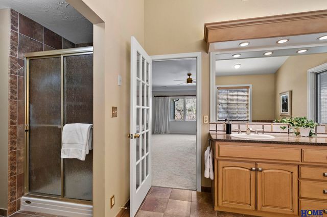 721 Cambrian Court, Lincoln, NE 68510