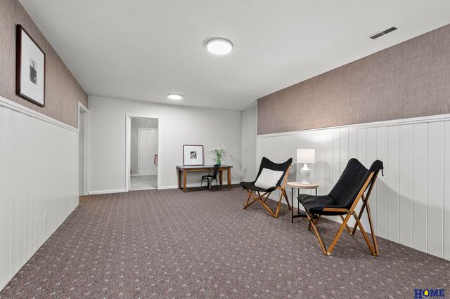 721 Cambrian Court, Lincoln, NE 68510