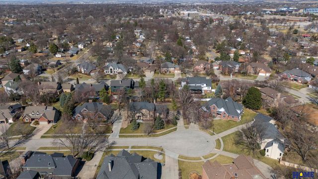 721 Cambrian Court, Lincoln, NE 68510