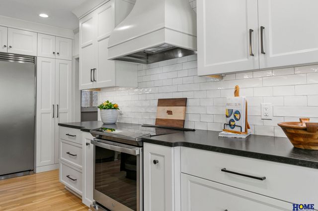 721 Cambrian Court, Lincoln, NE 68510