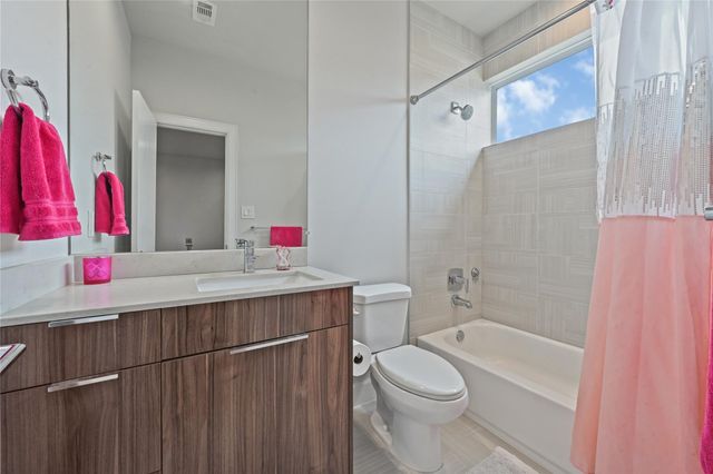 5702 Pampero Lane, Houston, TX 77092