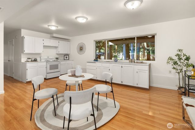 17011 199th Place NE, Woodinville, WA 98077