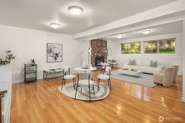 17011 199th Place NE, Woodinville, WA 98077