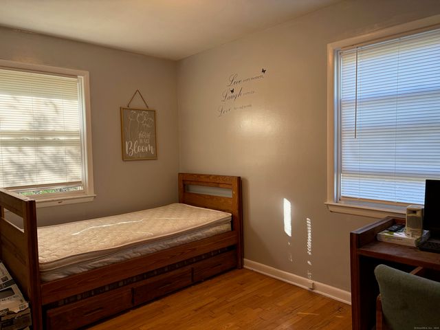 86 Applewood Drive, Meriden, CT 06450