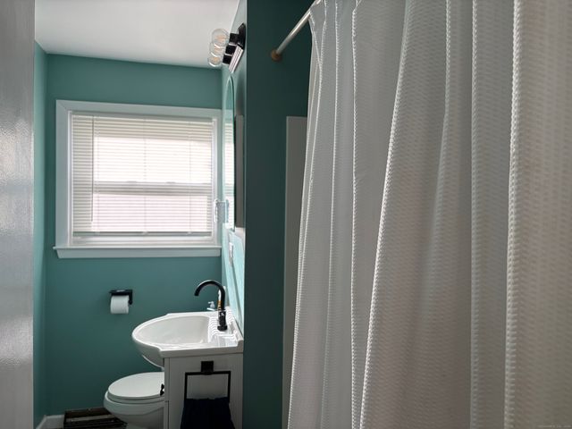 86 Applewood Drive, Meriden, CT 06450