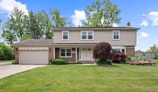 1916 Squirrel Valley Drive, Bloomfield Hills, MI 48304