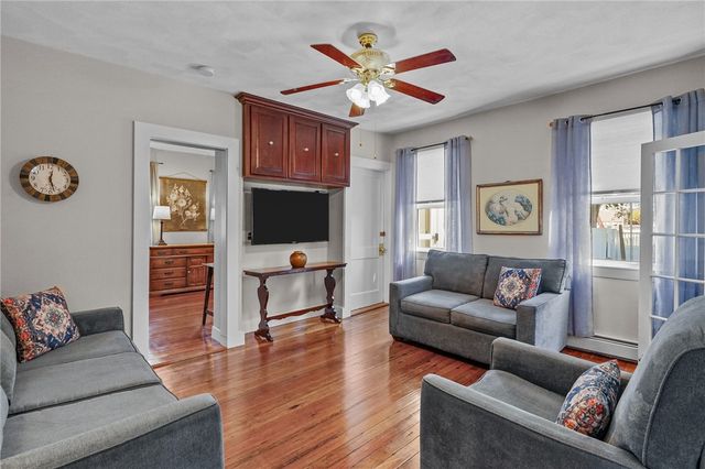 6 Vanner Street, Johnston, RI 02919