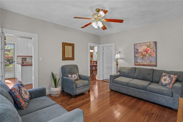 6 Vanner Street, Johnston, RI 02919