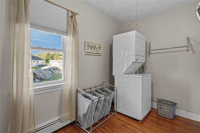 6 Vanner Street, Johnston, RI 02919