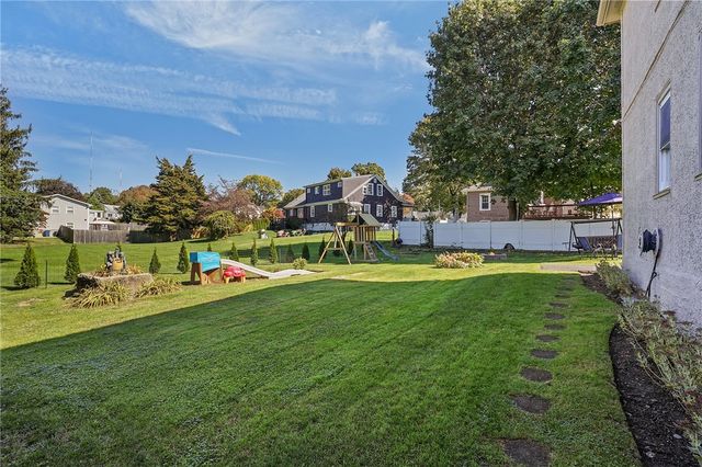 6 Vanner Street, Johnston, RI 02919