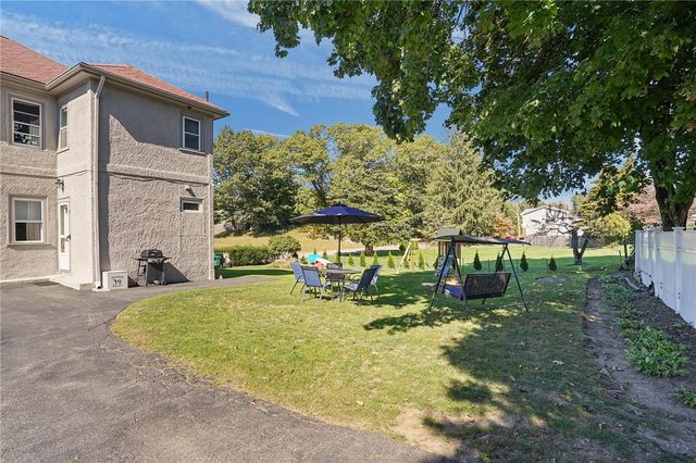 6 Vanner Street, Johnston, RI 02919