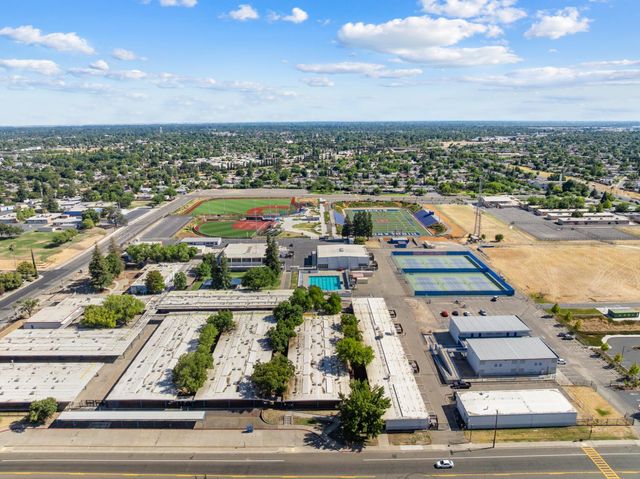 6859 Butterball Way, Sacramento, CA 95842