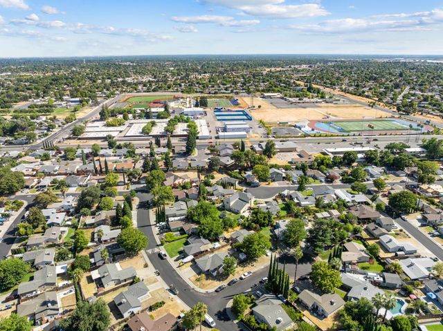 6859 Butterball Way, Sacramento, CA 95842