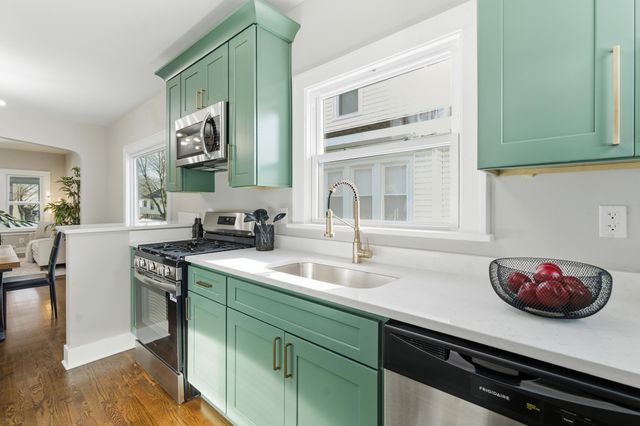 7124 Van Buren Avenue, Hammond, IN 46324