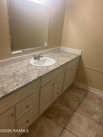 215 Peggy Street, Lafayette, LA 70501