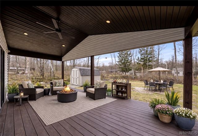 557 Eisenhower Avenue, Evans, NY 14006