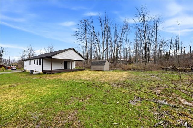 557 Eisenhower Avenue, Evans, NY 14006