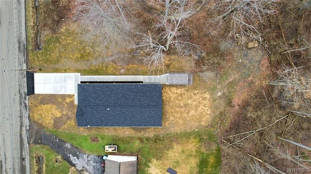 557 Eisenhower Avenue, Evans, NY 14006