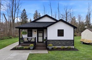 557 Eisenhower Avenue, Evans, NY 14006