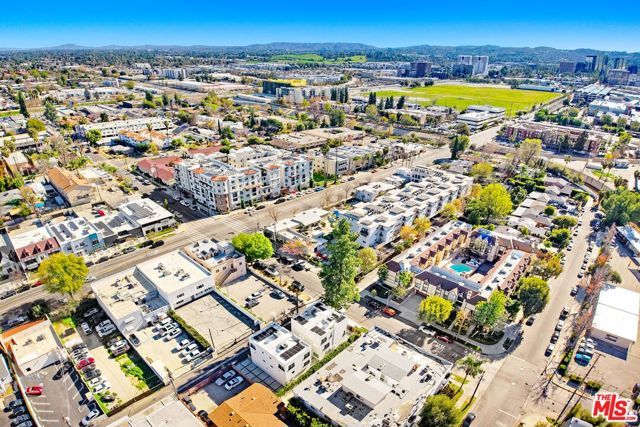 21719 Hart Street, Canoga Park (los Angeles), CA 91303