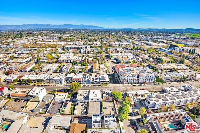 21719 Hart Street, Canoga Park (los Angeles), CA 91303